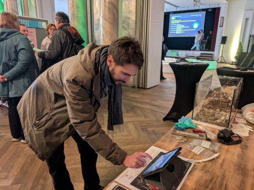 Cosimo testing the game